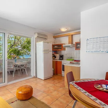 Apartment Stunning Apartment In Punat With Kitchen
