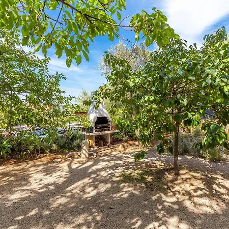 2 Bedroom Beautiful In Punat